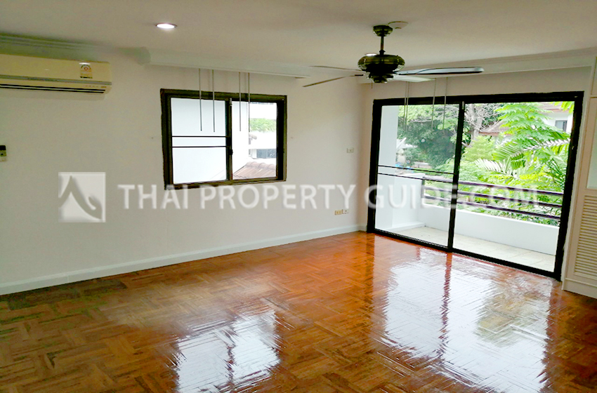 House with Shared Pool in Sukhumvit 